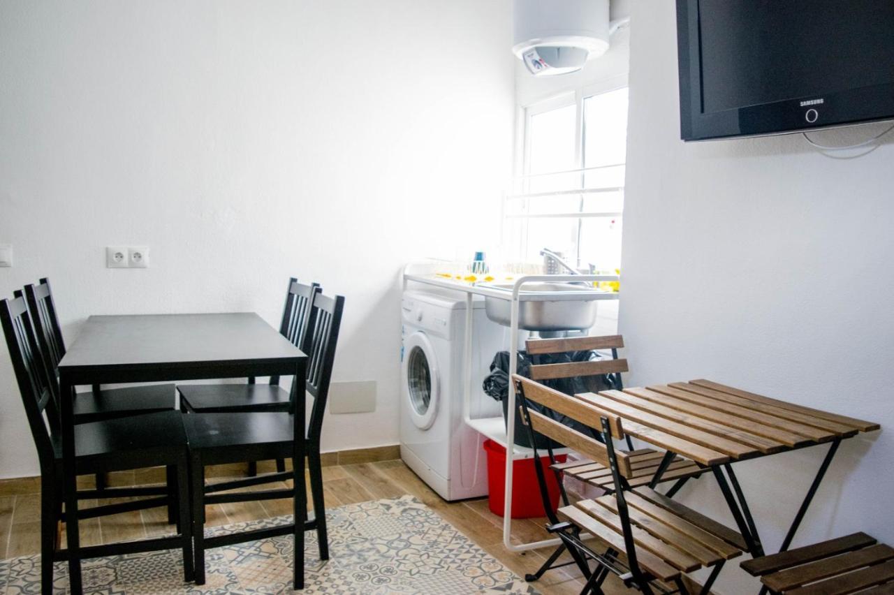 Buena Onda Malaga Apartment ภายนอก รูปภาพ