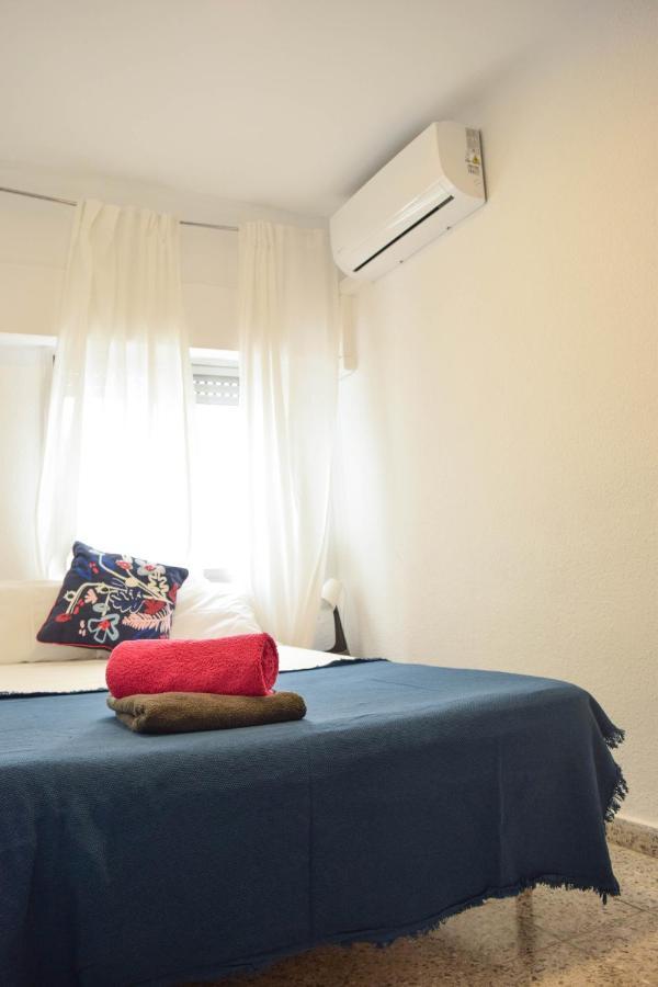 Buena Onda Malaga Apartment ภายนอก รูปภาพ