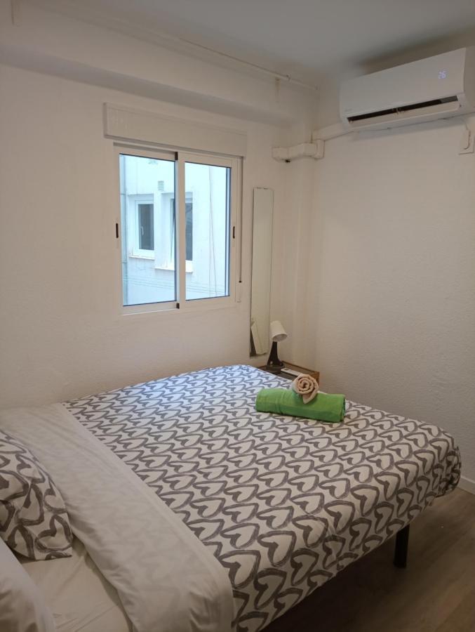 Buena Onda Malaga Apartment ภายนอก รูปภาพ