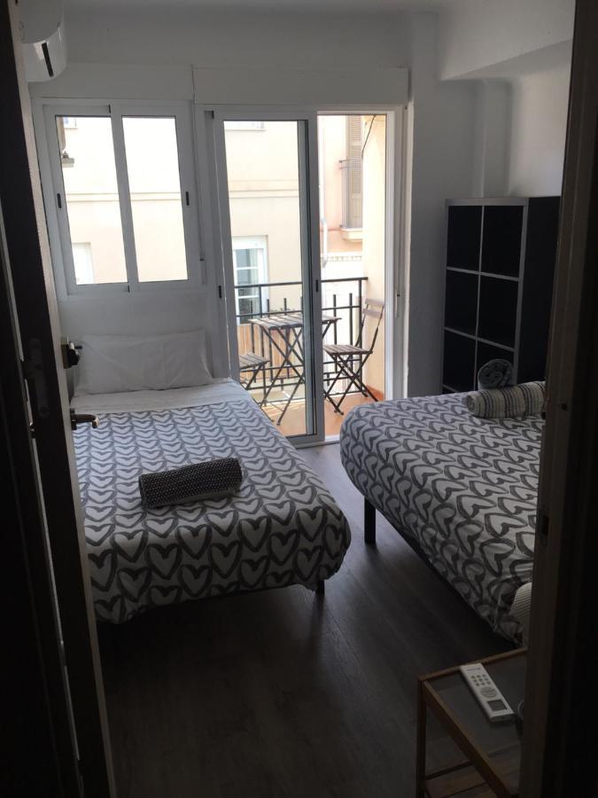 Buena Onda Malaga Apartment ภายนอก รูปภาพ