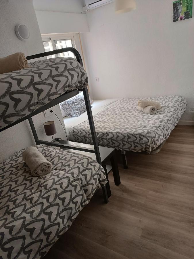 Buena Onda Malaga Apartment ภายนอก รูปภาพ