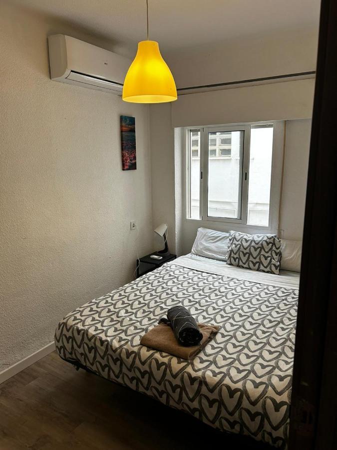 Buena Onda Malaga Apartment ภายนอก รูปภาพ