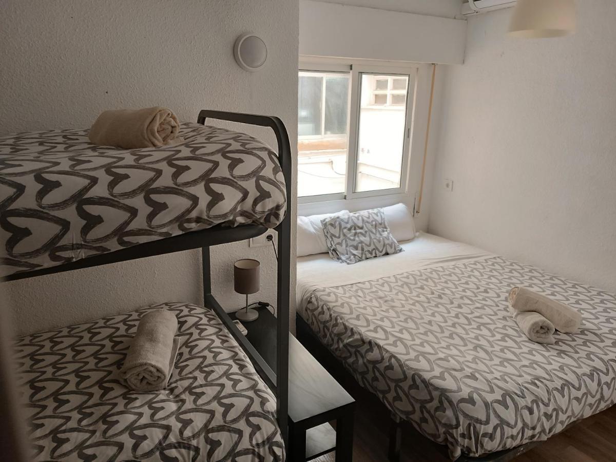 Buena Onda Malaga Apartment ภายนอก รูปภาพ